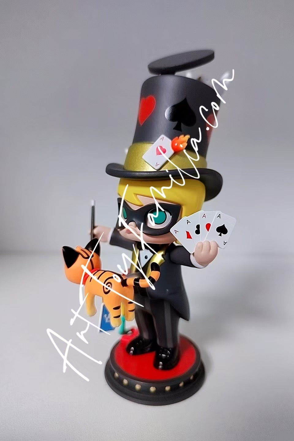 Molly The Great Magician Figurine - Molly 大魔法师吊卡