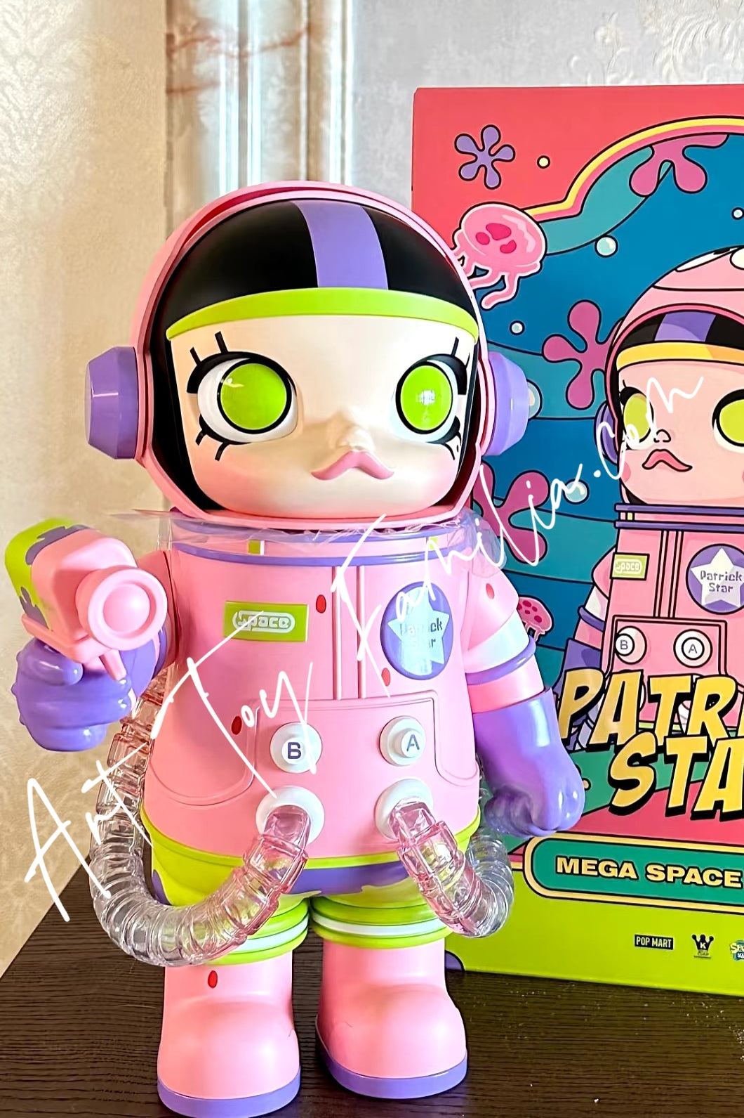 400% MEGA Space Molly 400% Patrick Star - 派大星400% – Art