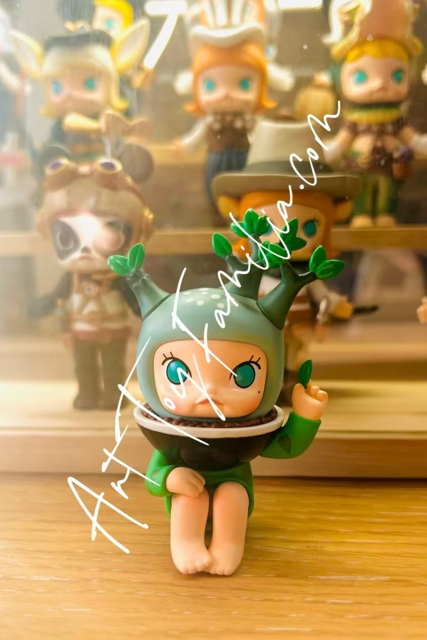 Molly Potted Plant Figurine - Molly 盆栽吊卡
