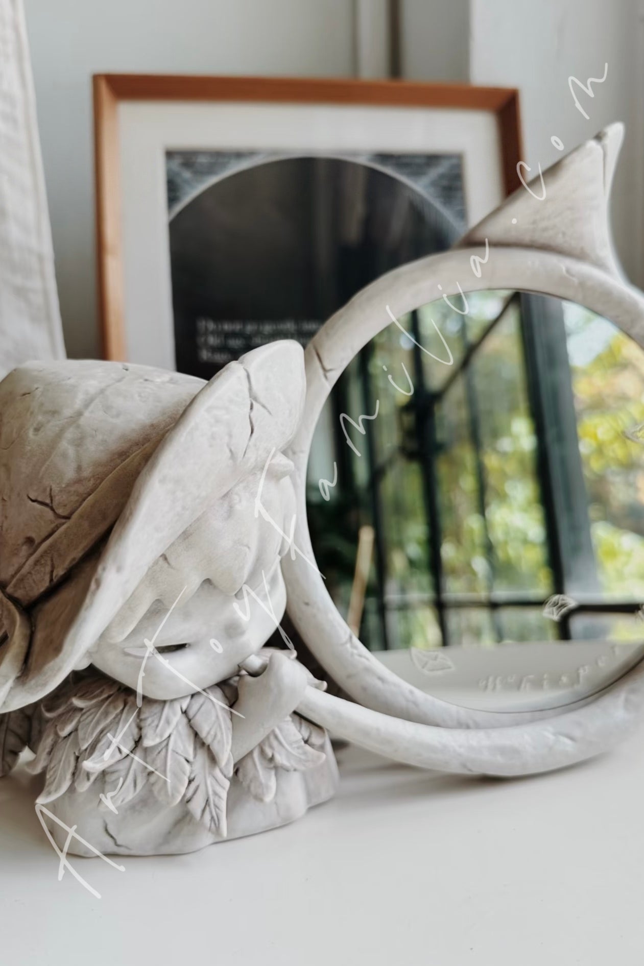 Hirono Whisper Within Horn Resin Table Mirror – Art Toy Familia