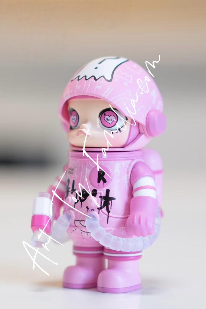 Popmart 100% MEGA Space Molly 100% Series 4 Trevor Andrew