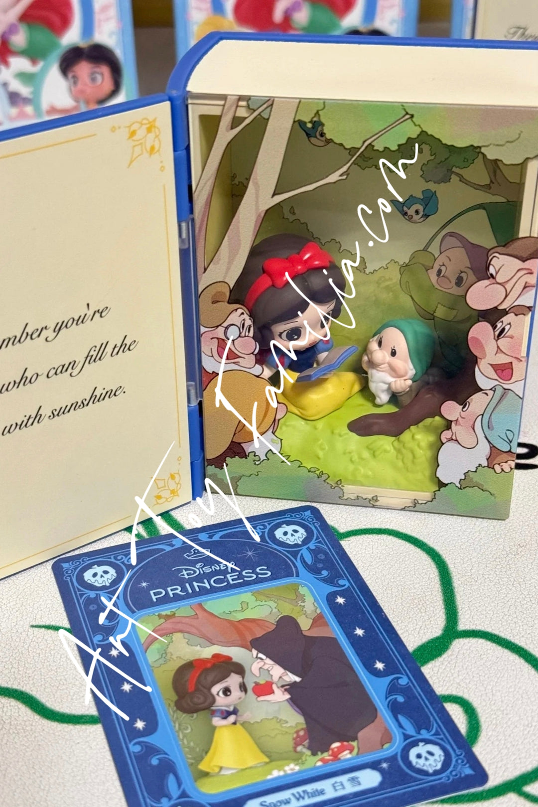 Popmart Disney Princess's Fairy Tales Series Scene Sets Snow White And The Seven Dwarfs(Secret)