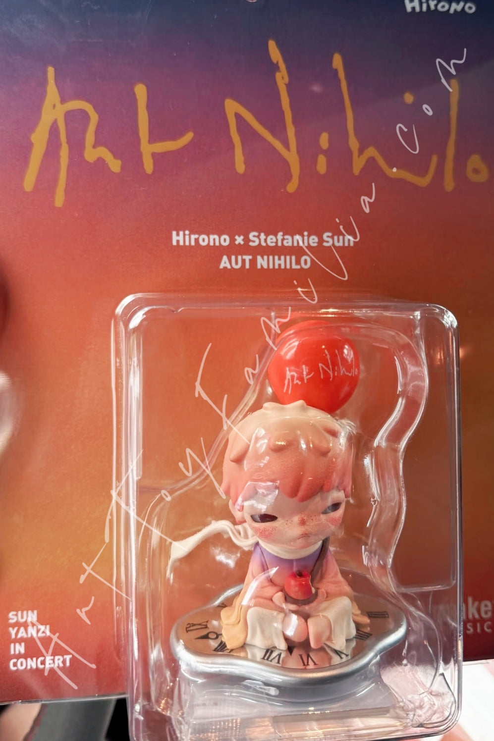 Popmart Hirono × Stefanie Sun Aut Nihilo Figurine