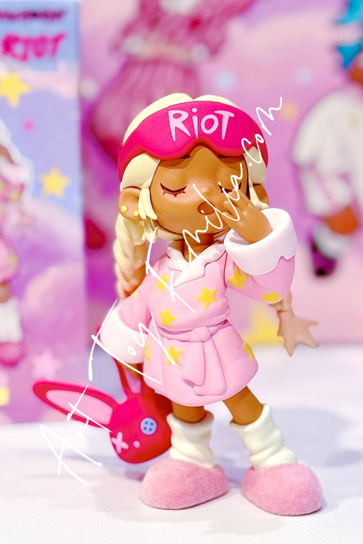 Popmart Little Peach Riot Sleep Over Series Poppy-Yawn