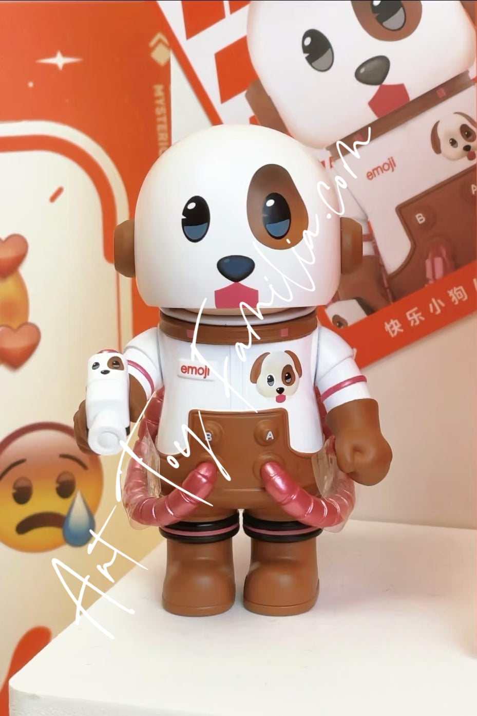 Popmart MEGA Space Molly 100% × emoji Series Happy Puppy