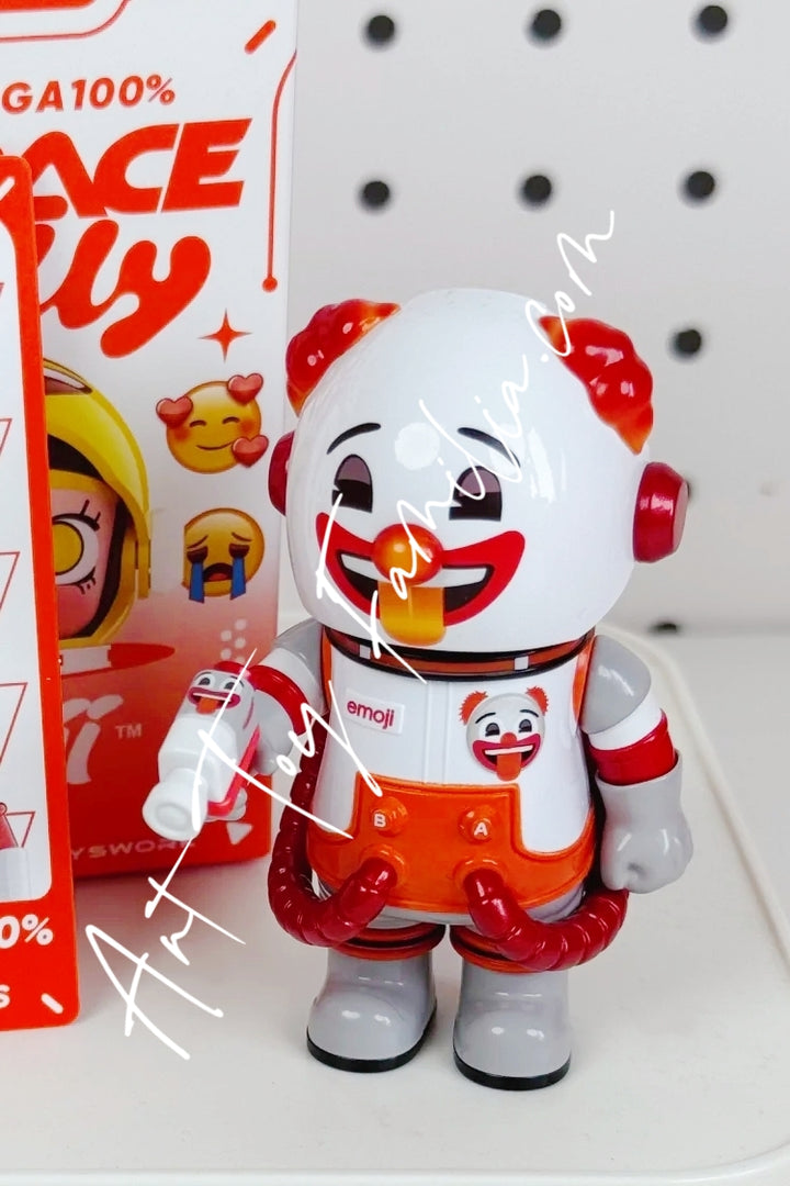 Popmart MEGA Space Molly 100% × emoji Series Why So Serious