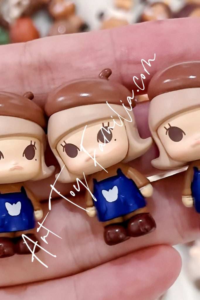 Popmart Pop Bean Coffee Factory Series Molly