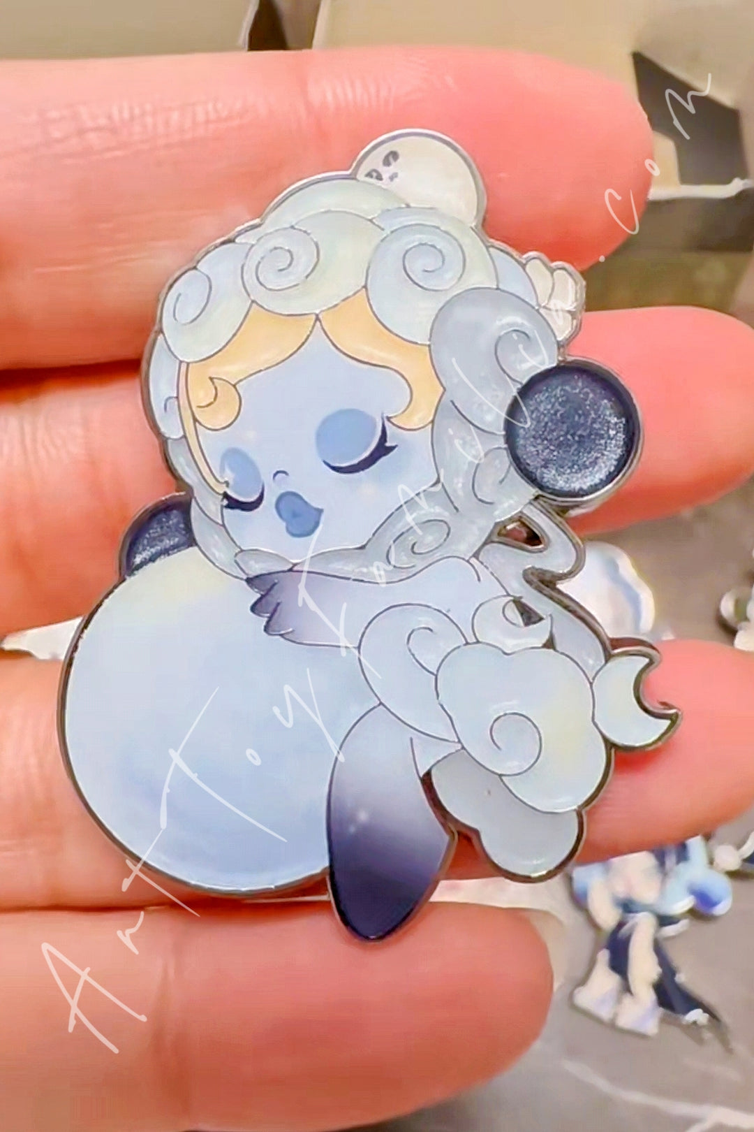 Popmart Skullpanda The Ink PlumBlossom Series Badge The Moon