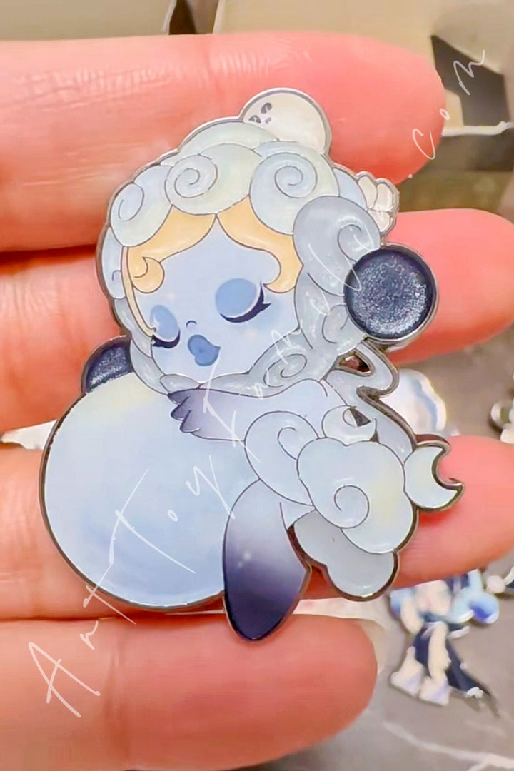 Popmart Skullpanda The Ink PlumBlossom Series Badge The Moon