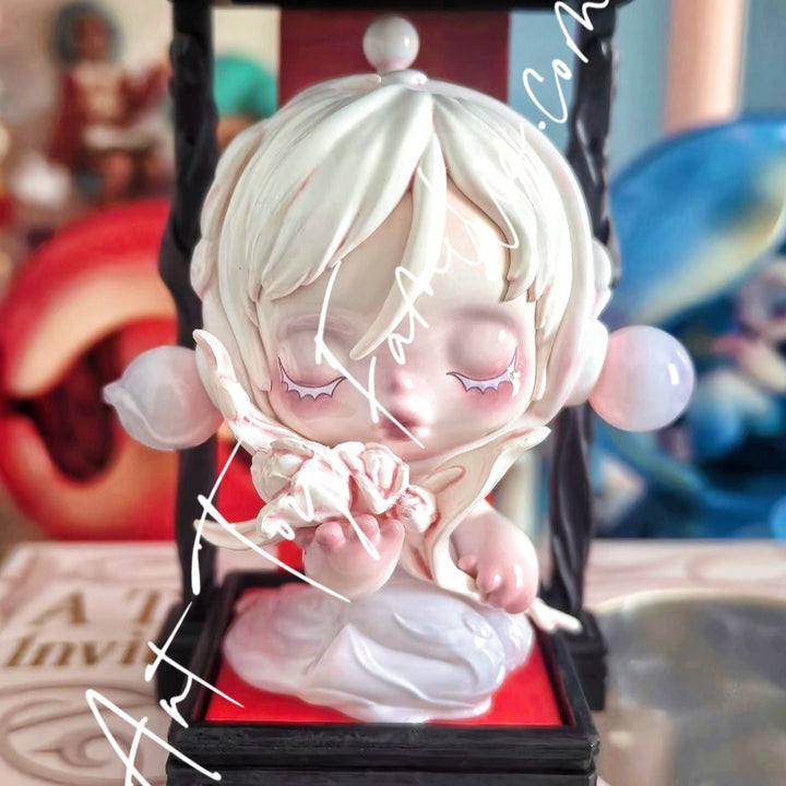 Popmart Skullpanda × Uniqlo A Tulip Invitation Figurine 1