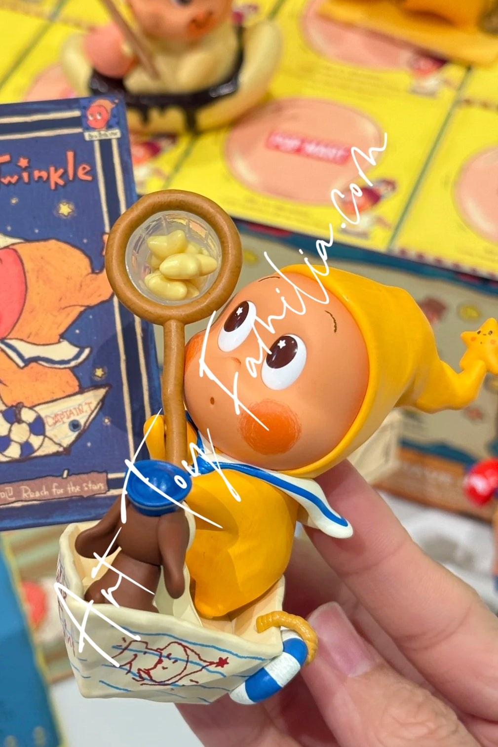 Popmart Twinkle Twinkle Be A Little Star Series Reach For The Stars(Secret)