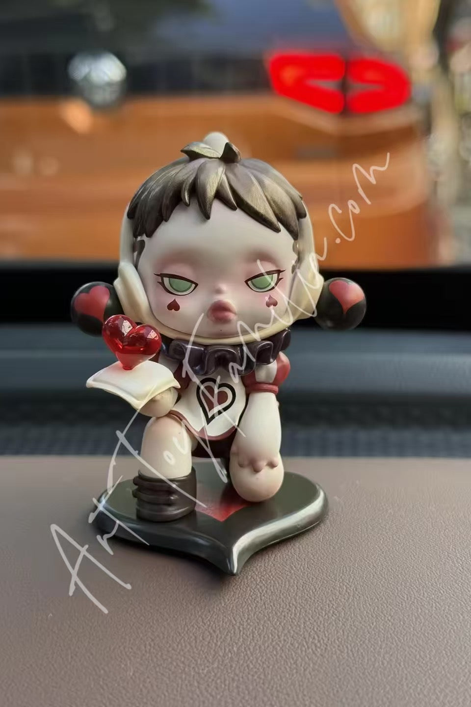 Skullpanda Everyday Wonderland The Cold-Hearted