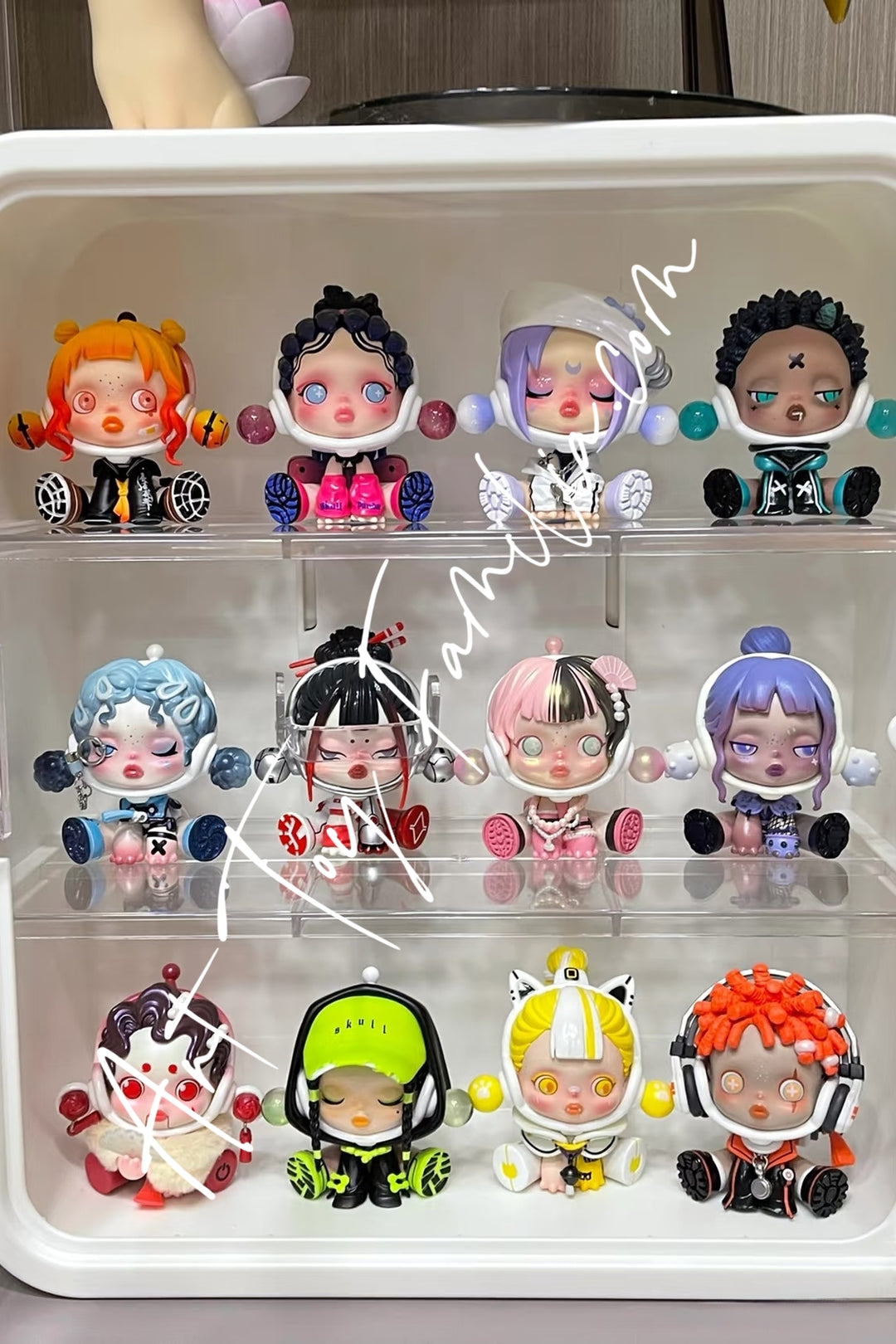 popmart Skullpanda City Of Night Series Figure Blindbox full Set