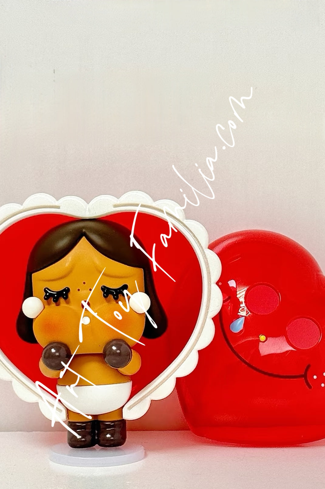 popmart crybaby crying for love series heart broken
