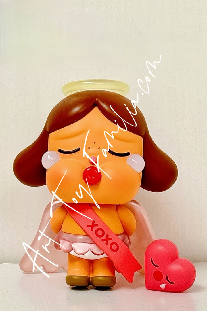popmart crybaby crying for love series kiss kiss angel vers.