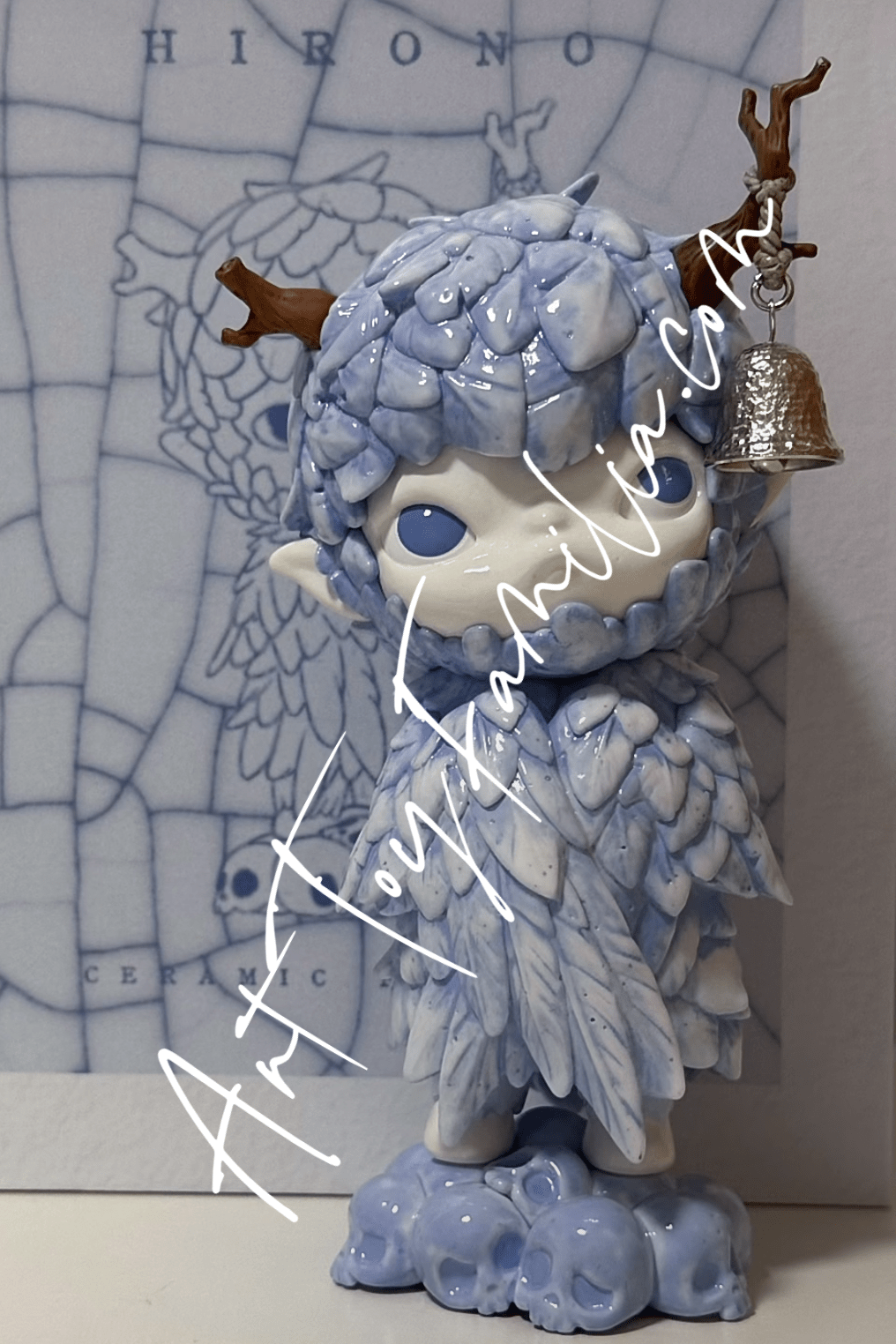 POP MART Hirono Birdy Figurine 200% – Art Toy Familia POP MART Hirono Birdy Figurine 200% – Art Toy Familia