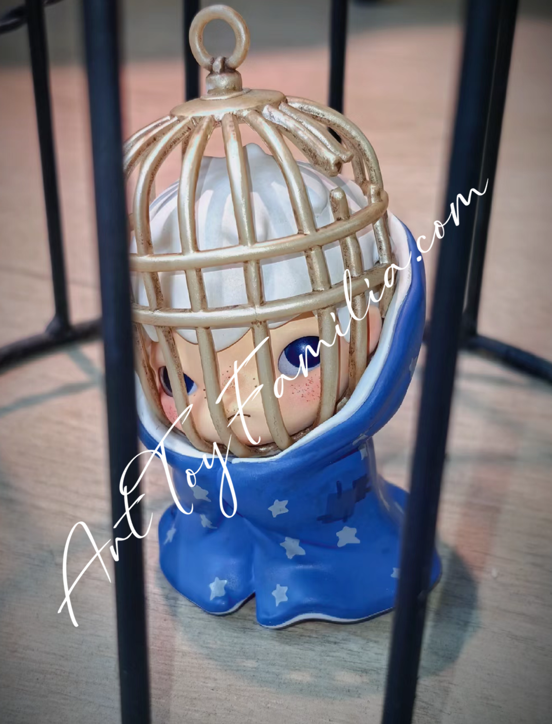 popmart hirono shelter bird cage