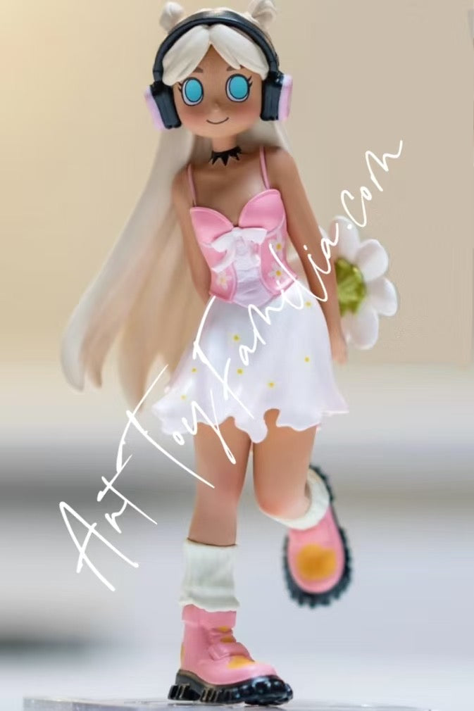 popmart peach riot punk fairy series figures Poppy Daisy