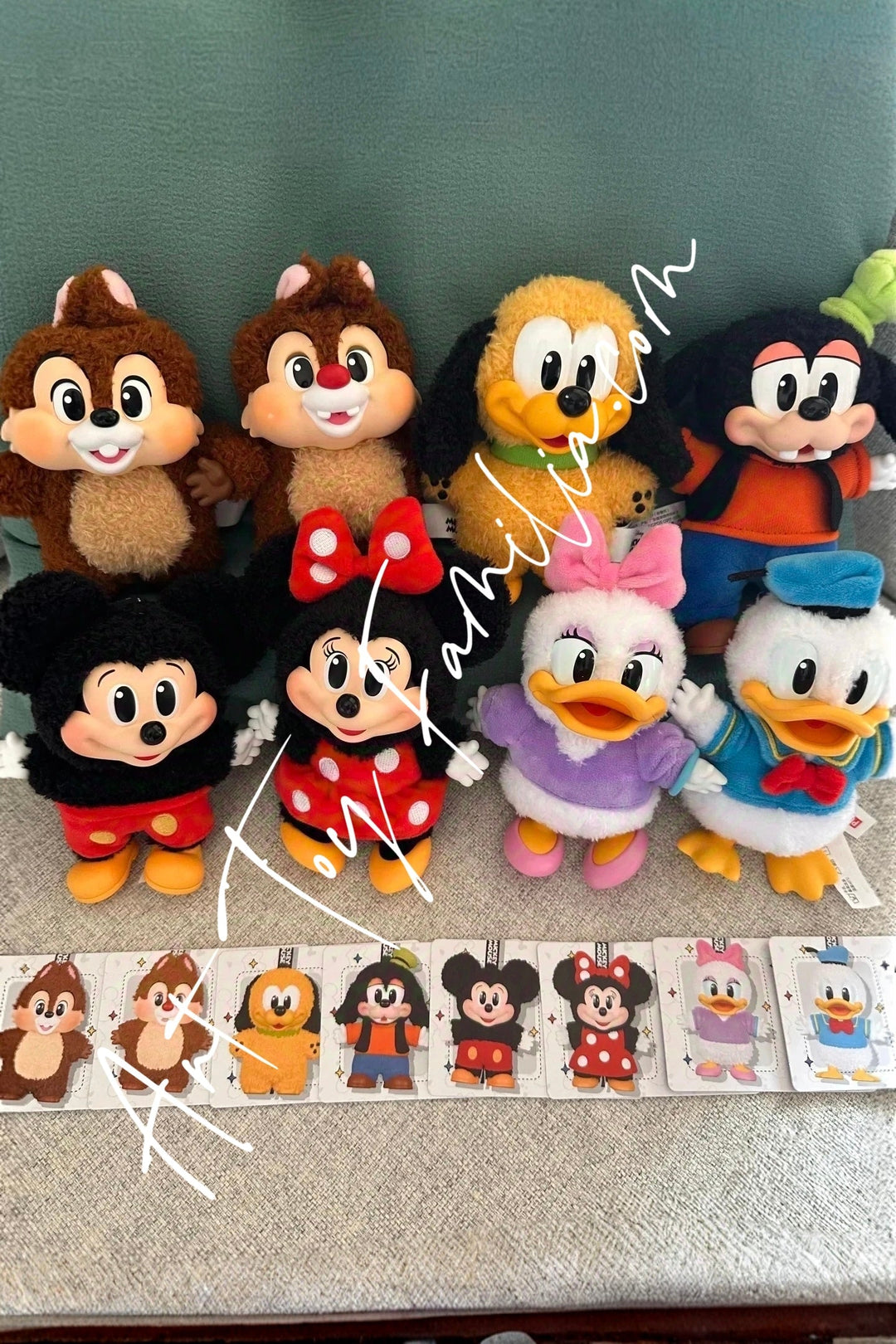 POP MART Figurines and Plushies