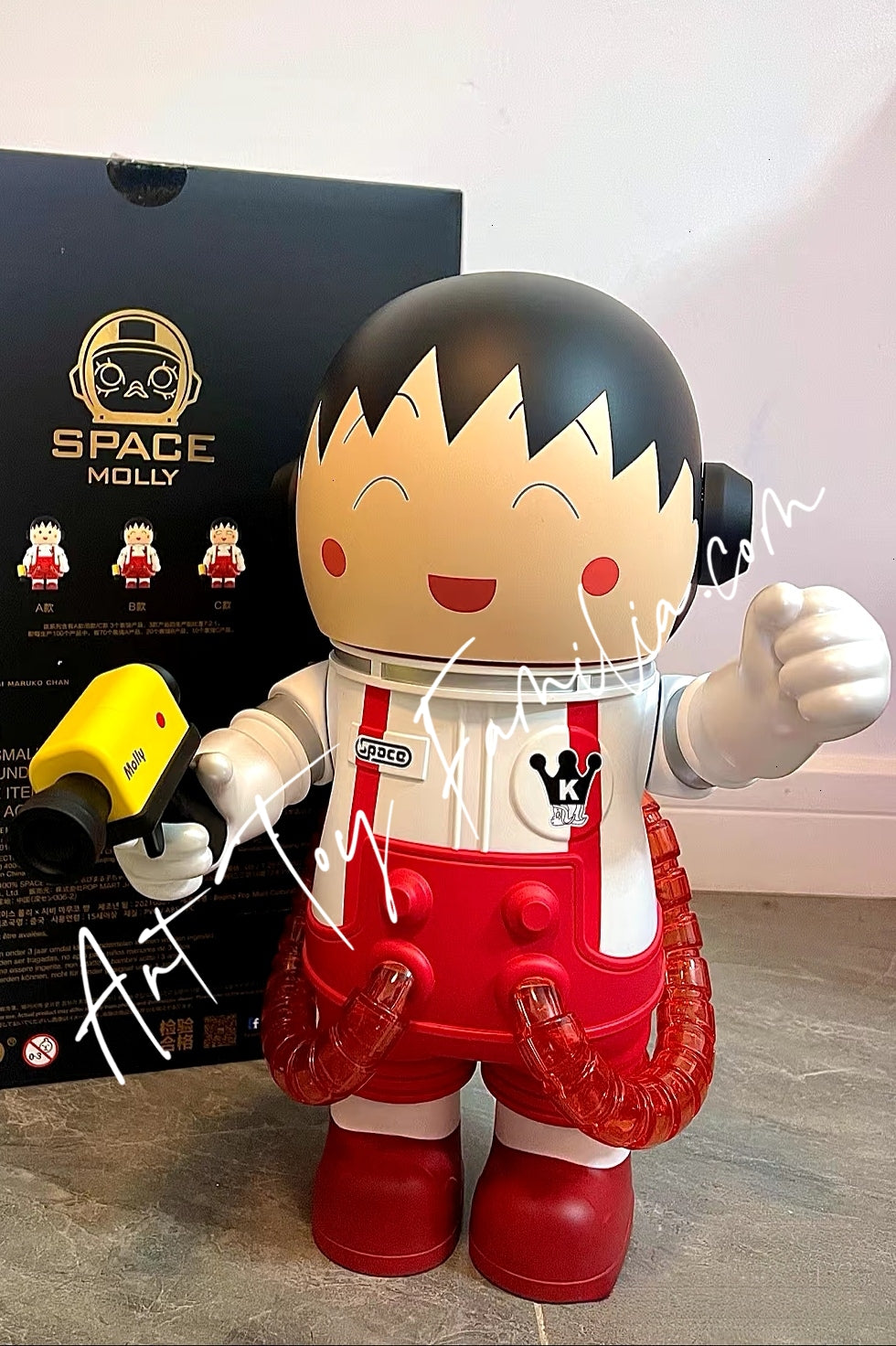 400% MEGA Space Molly x Chibi Maruko Chan - 樱桃小丸子联名