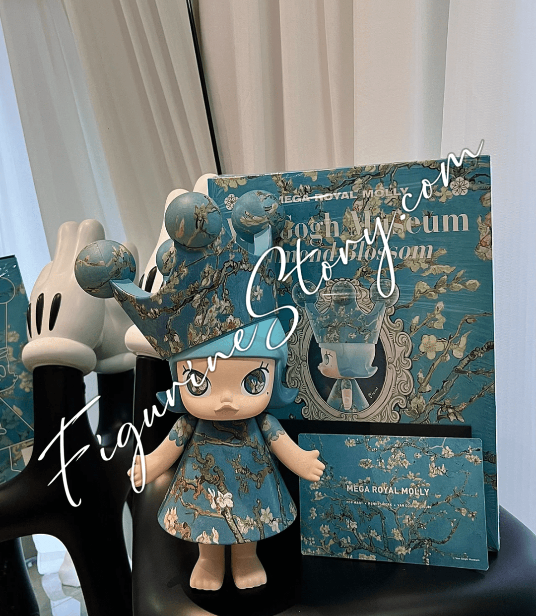 400% MEGA Royal Molly 400% Van Gogh Museum Almond Blossom | POP 400% MEGA Royal Molly 400% Van Gogh Museum Almond Blossom | POP