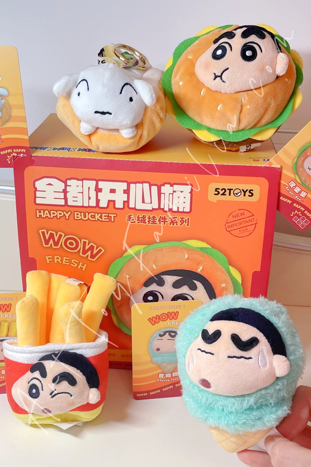 52Toys Crayon Shinchan Happy Bucket Series 4 confirmed figures