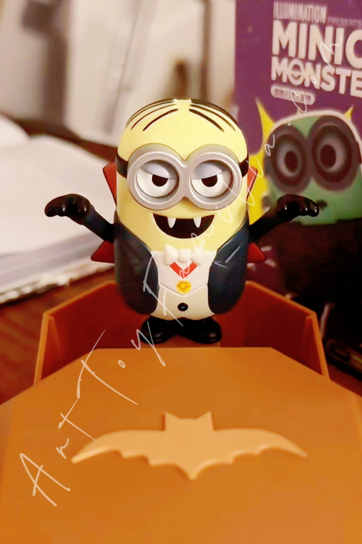 52Toys Minions Monsters Series Dracula (Secret)