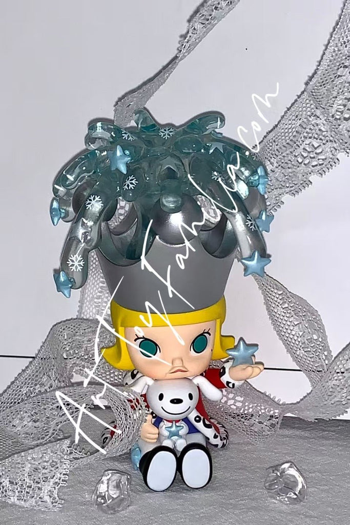 POP MART Molly Shooting Star Figurine – Art Toy Familia