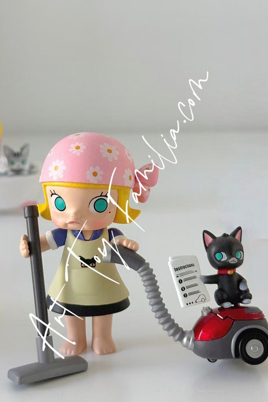 POP MART A Boring Day with Molly Series – Art Toy Familia