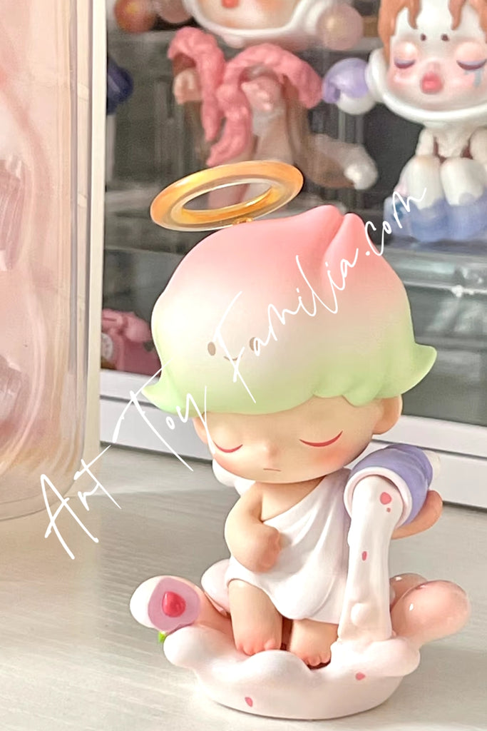 Dimoo Peach Guava Figurine - 白桃石榴吊卡 – Art Toy Familia