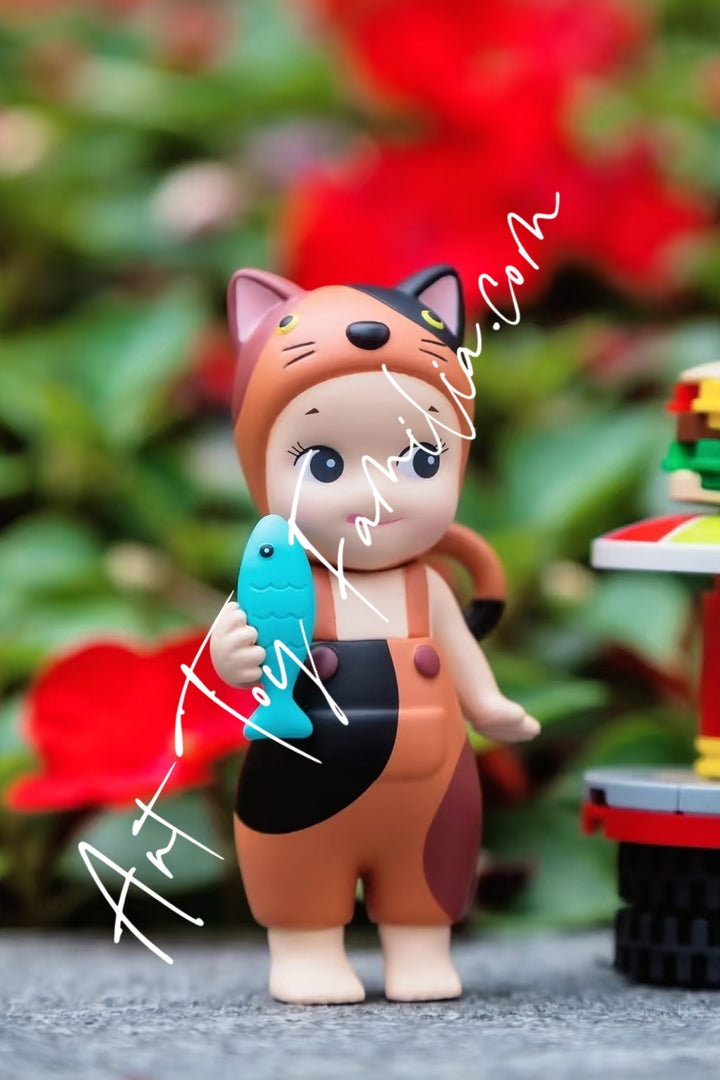 Dreams Sonny Angel Cat Life Series Brown & Black