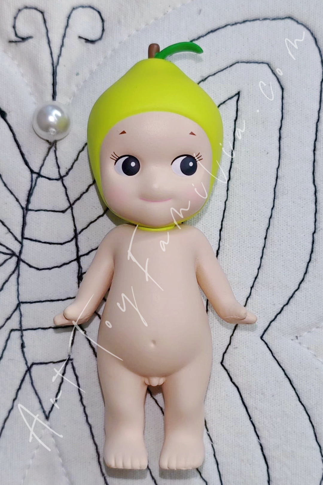 Dreams Sonny Angel Fruit Series Pear