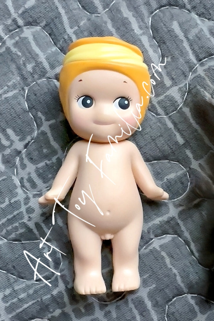 Dreams Sonny Angel Sweets Series Cream Puff