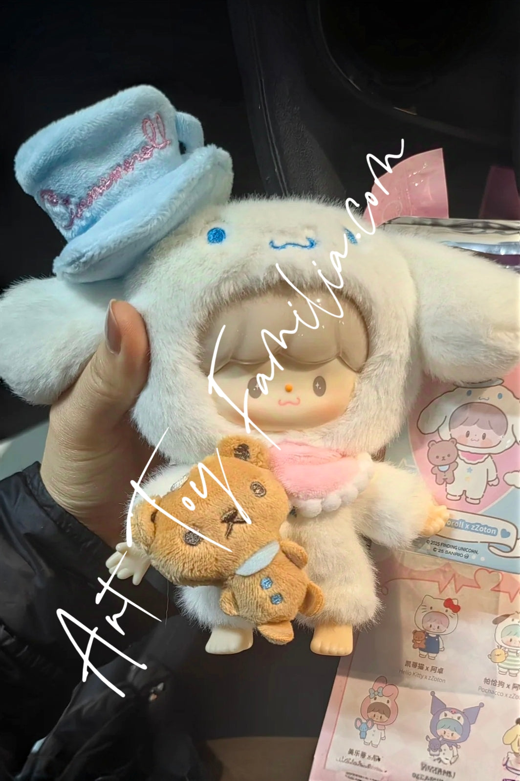 Finding Unicorn zZoton × Sanrio Love-League Buddies Series Vinyl Plush Keychain Cinnamoroll(Secret) 