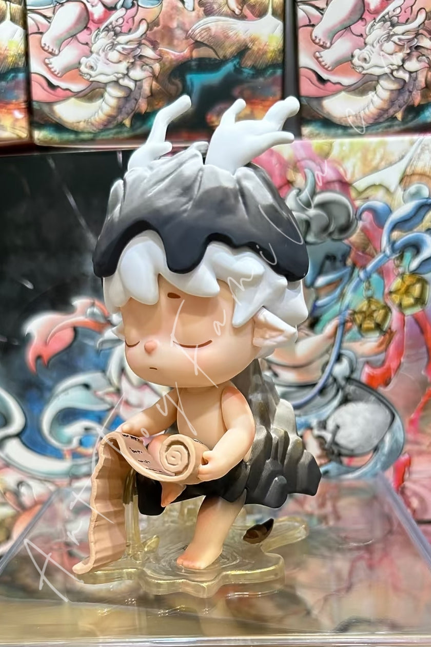 Heyone Mimi The Poetry of Time in Four Seasons Series Blind Box Becoming the Mountain