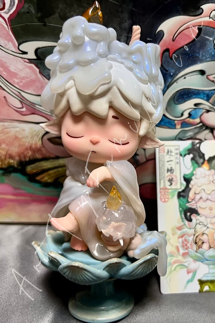 Heyone Mimi The Poetry of Time in Four Seasons Series Blind Box Sleeping Toward the Light (Secret)