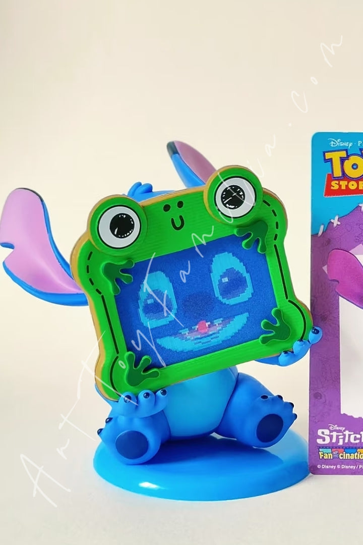 Hot Toys Disney Stitch Cosbi Collection Series Stitch as Lilypad