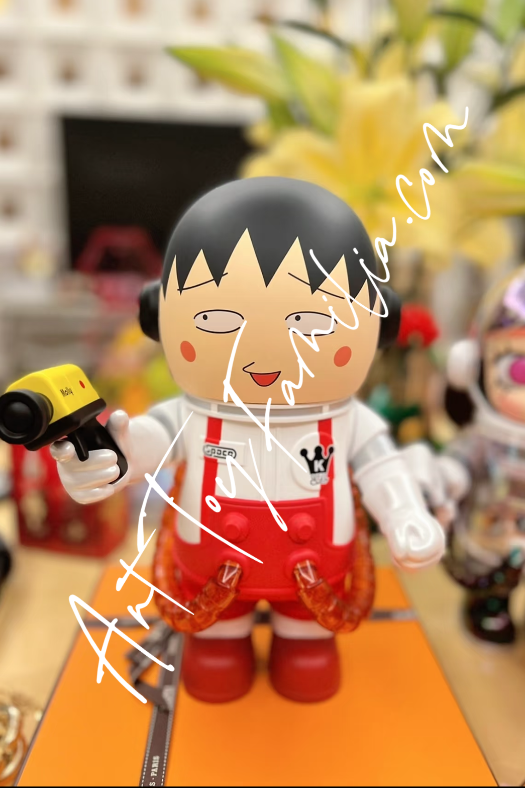 POP MART 400% MEGA Space Molly x Chibi Maruko Chan – Art Toy Familia POP MART 400% MEGA Space Molly x Chibi Maruko Chan – Art Toy Familia