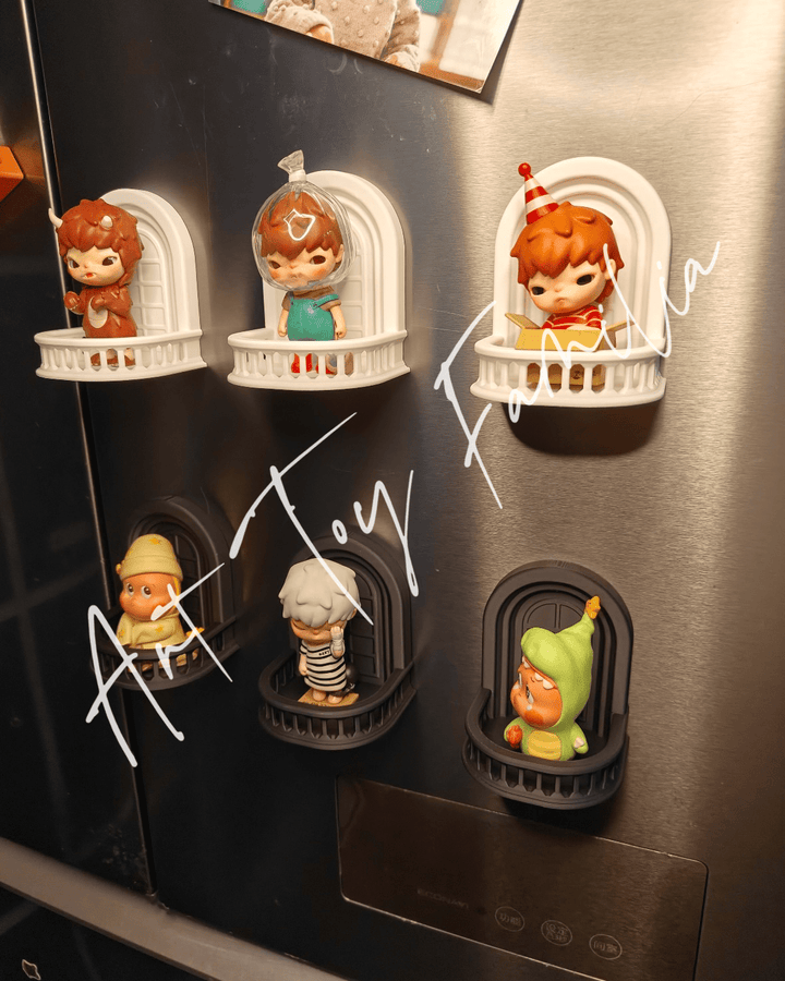 Art Toy Familia - Doll Balcony Fridge Magnet Blindbox Display - 144