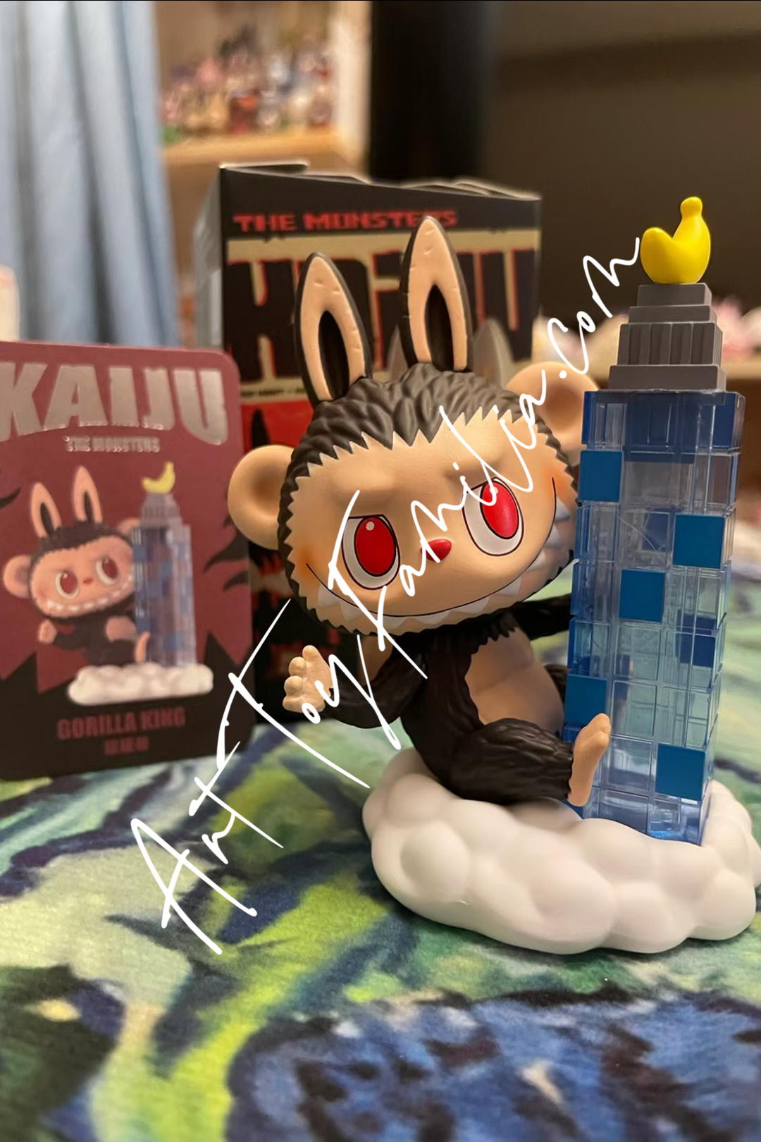the monsters secret vault labubu隐藏款系列 The Chinese Feast   金玉满堂(from Popmart New Year Rabbit series岁•兔•旺)