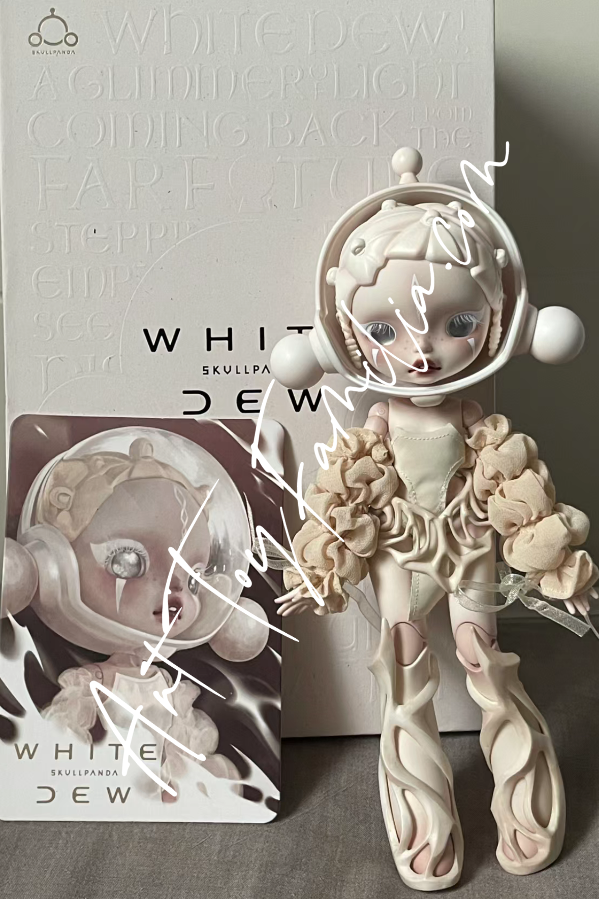 Skullpanda White Dew Action Figure - 百露可动人偶