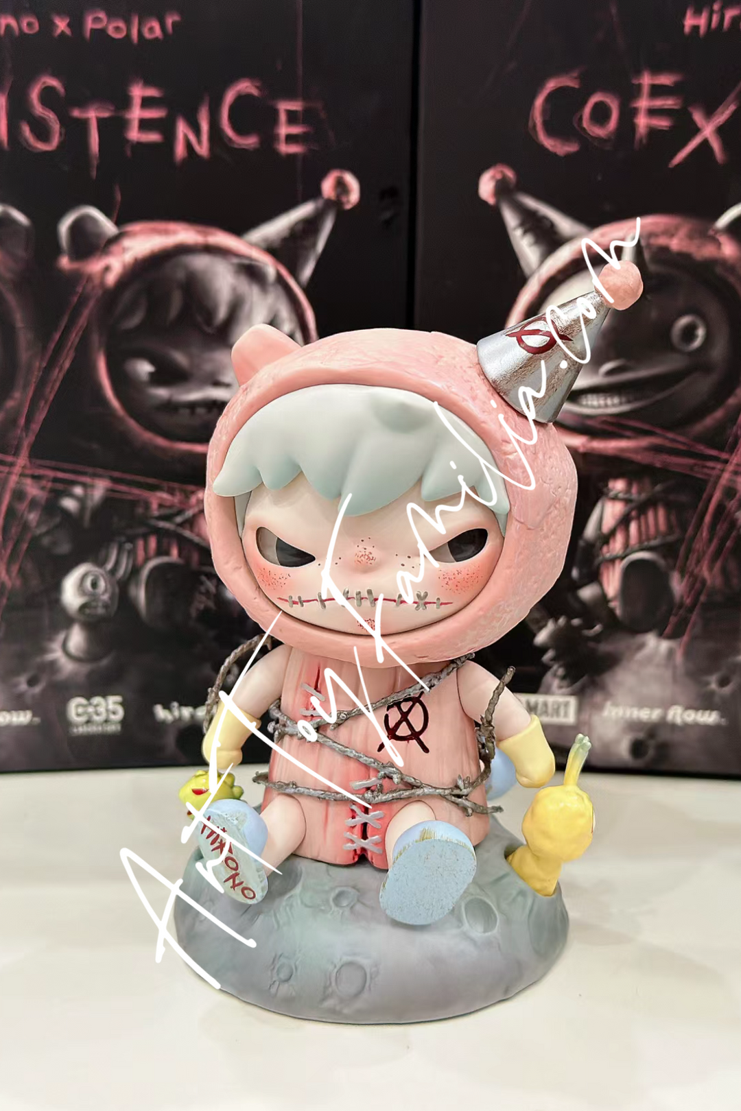 Hirono x Polar Coexistence Figurine - 共存 – Art Toy Familia Hirono x Polar Coexistence Figurine - 共存 – Art Toy Familia