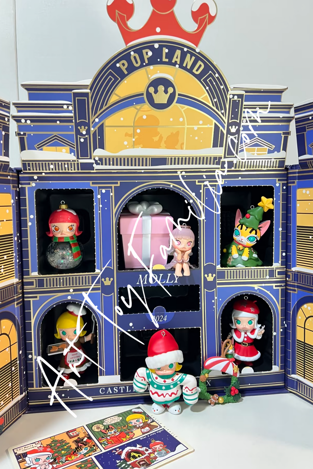 POP MART Molly Castle Miracle Box Series – Art Toy Familia POP MART Molly Castle Miracle Box Series – Art Toy Familia