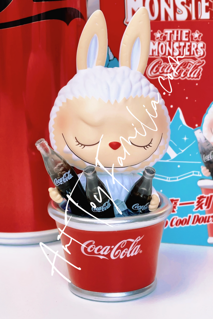 the monsters labubu coca cola series Labubu Express(secret)   精灵快递