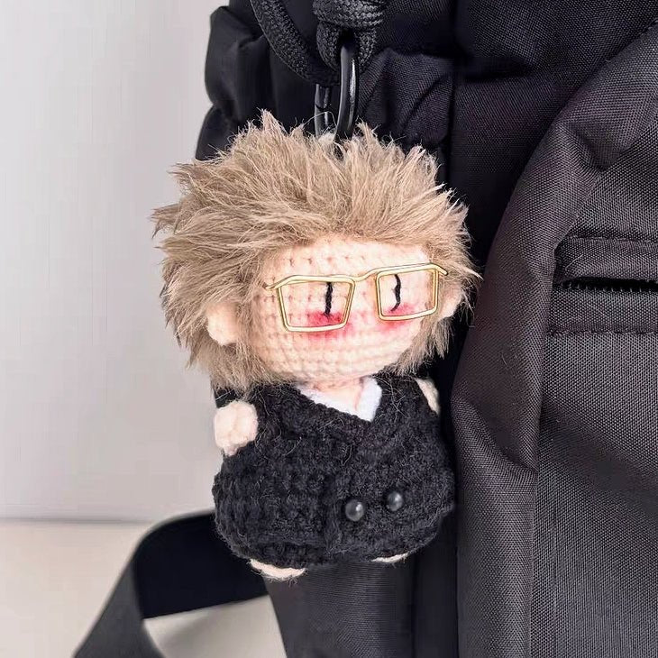 Art Toy Familia - Cortis Martin Handmade Crochet Doll, Kpop Chibi Amigurumi Doll Keychain Gift, C009 Black Suit