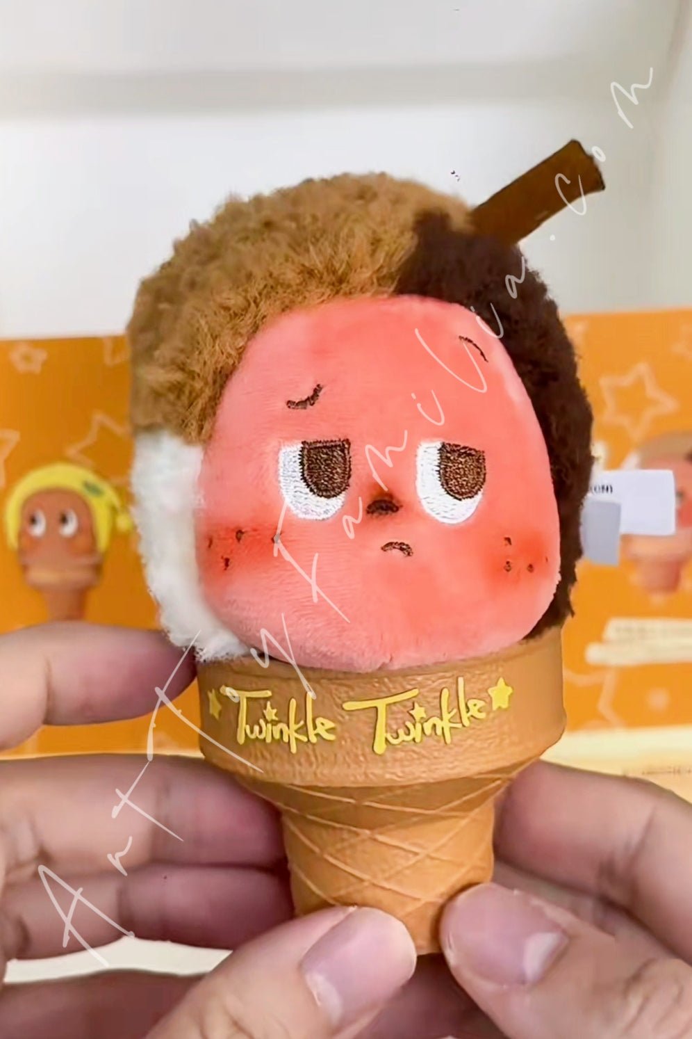 Twinkle Twinkle - Twinkle Twinkle Moon Gelato Series Ice Cream Plush Pendant Cinnamon Whiskey Gelato
