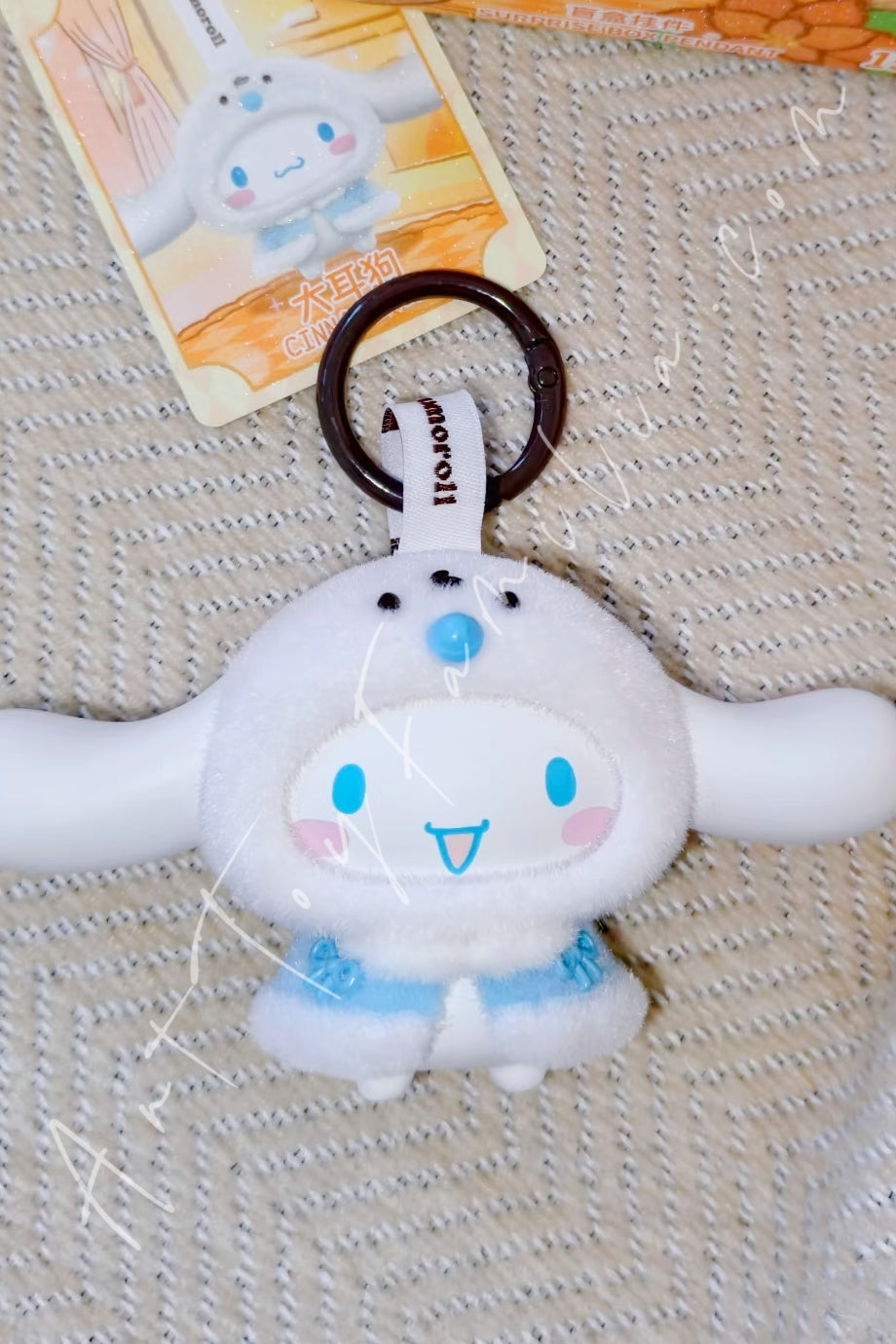 Miniso Hello Kitty and Friends Little Cloak Collection Flocked Face-Turning Pendant Surprise Box Cinnamoroll