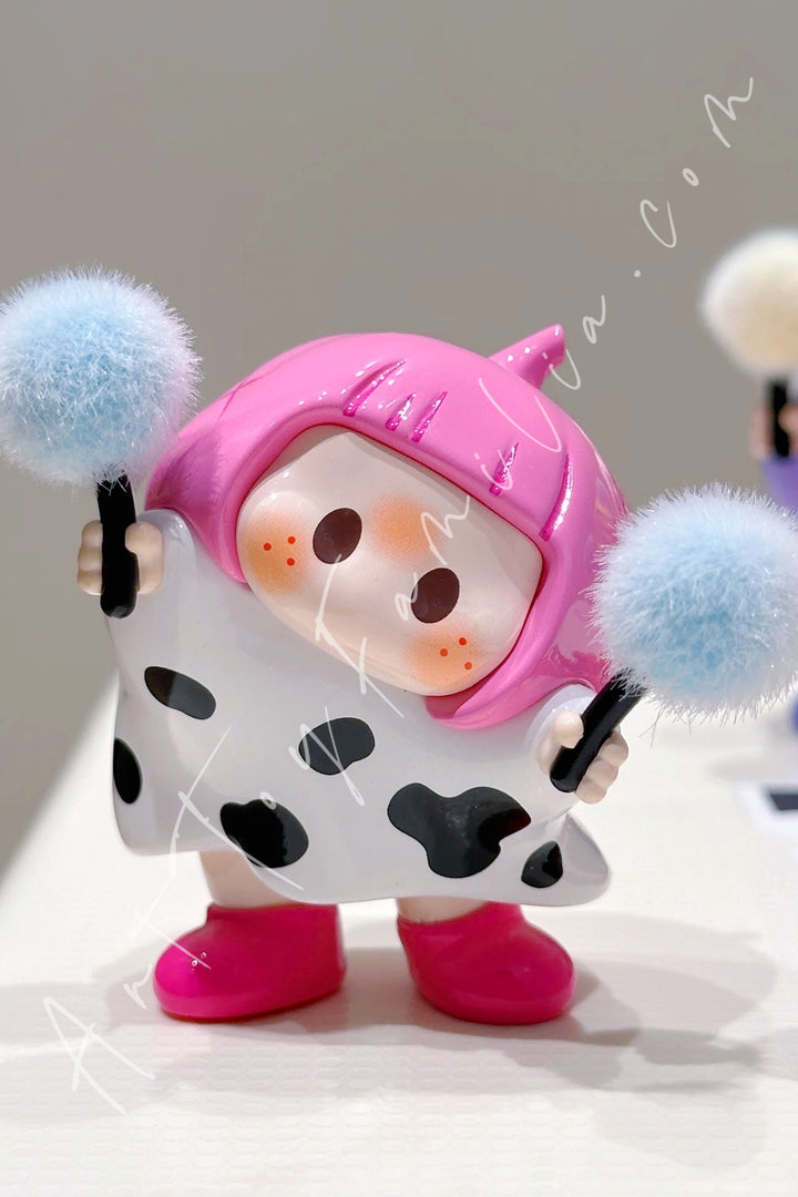 Miniso Yoyo Tilted Head Series Cow Pupu