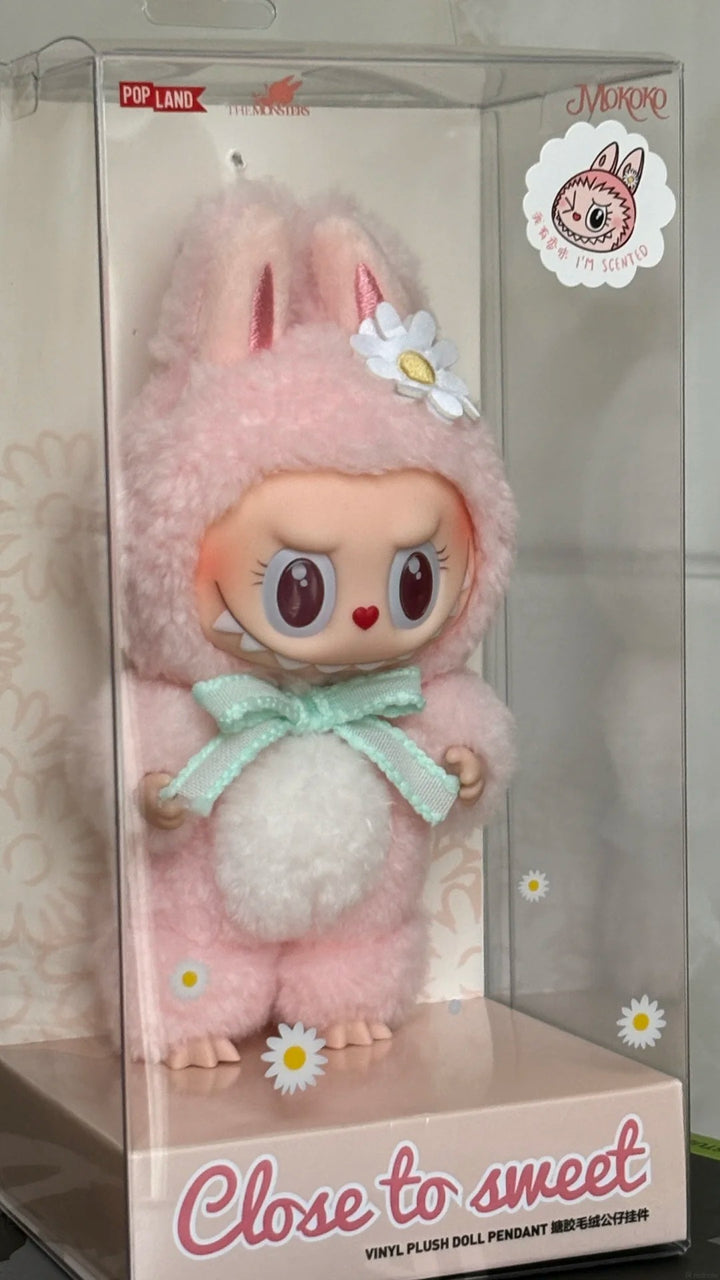 POP-MART-THE-MONSTERS-MOKOKO-CLOSE-TO-SWEET-VINYL-PLUSH-PENDANT
