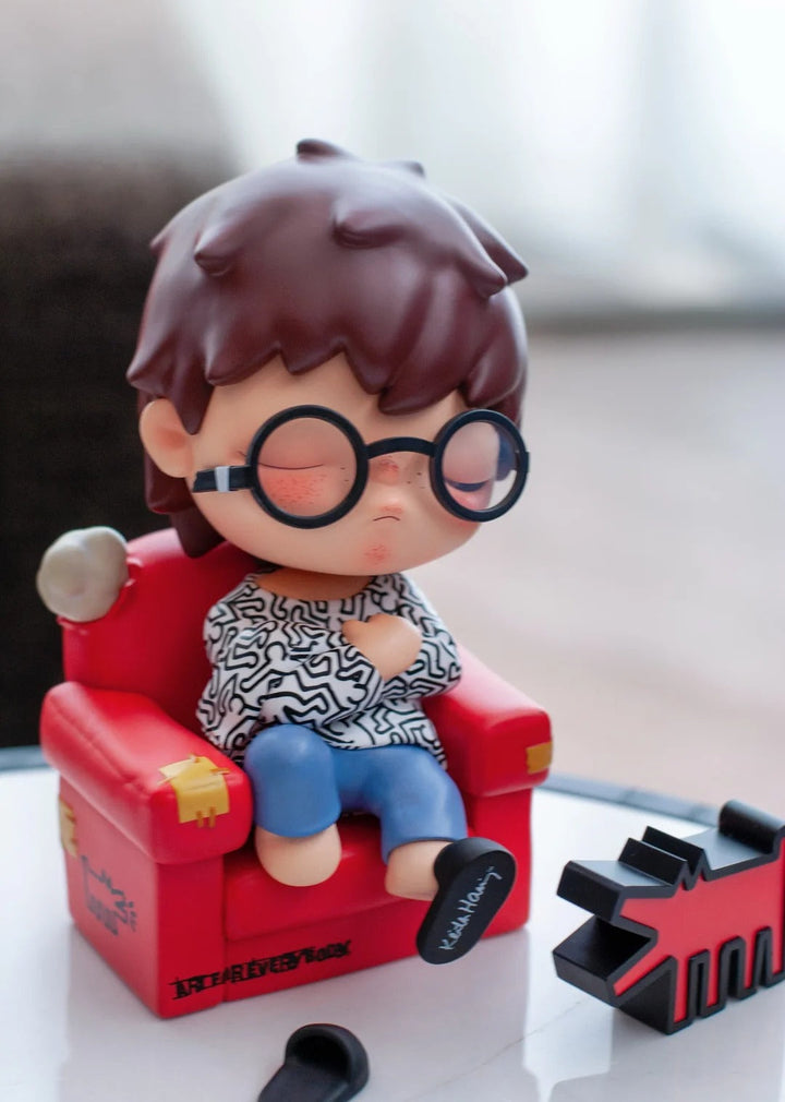 POP-MART-hirono-keith-haring-200-percent-figurine